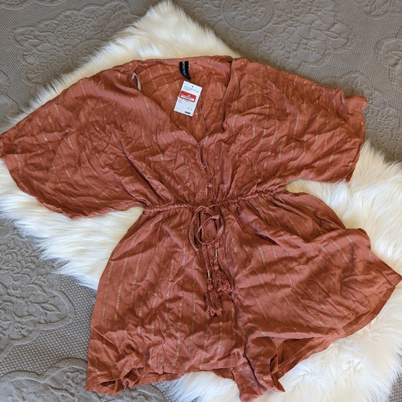 Romper - Picture 1 of 3